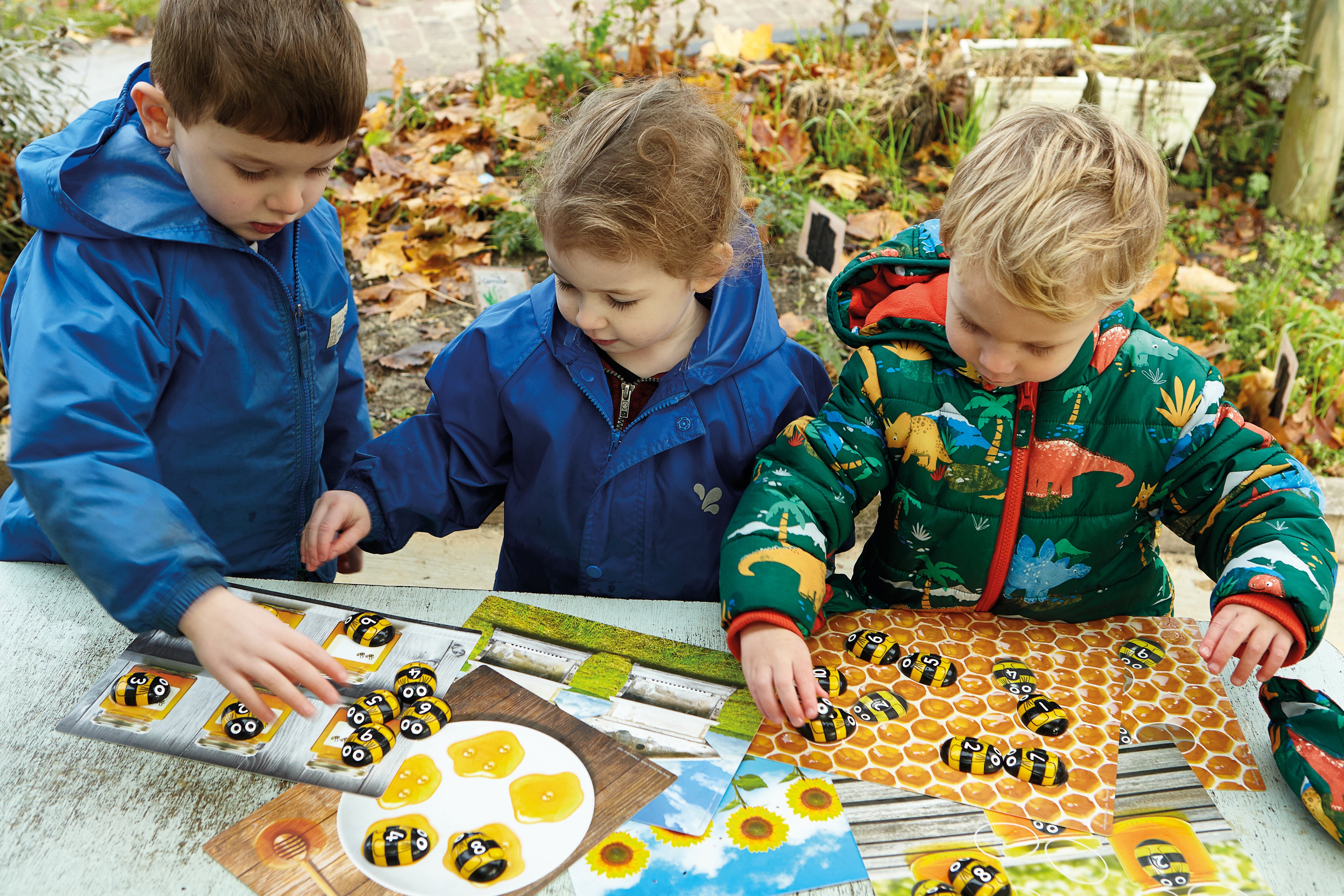 Aktivitetskort til bie tellesteiener (16 vaskbare kort A4)