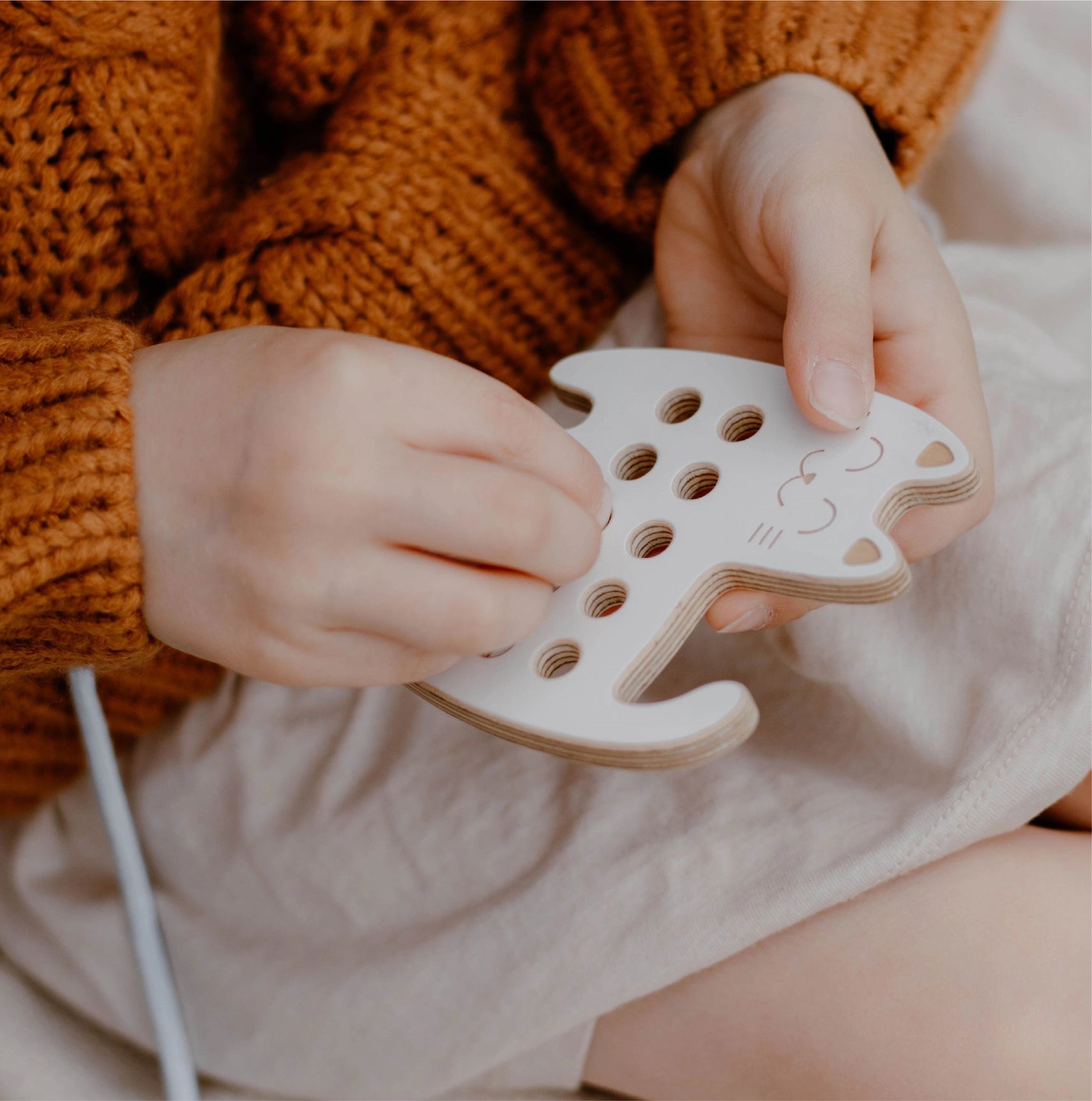 Montessori snøreleke - Katt