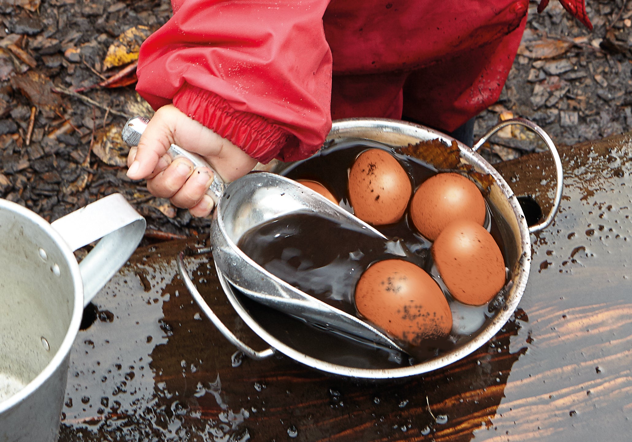 Forhåndsbestilling: Lekeegg til sølekjøkken (fra 3+)