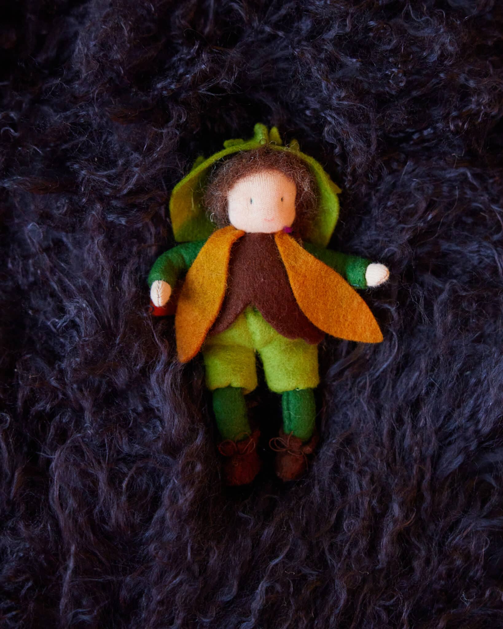 Kastanje Blomsterbarn – dukkesett, 12 cm